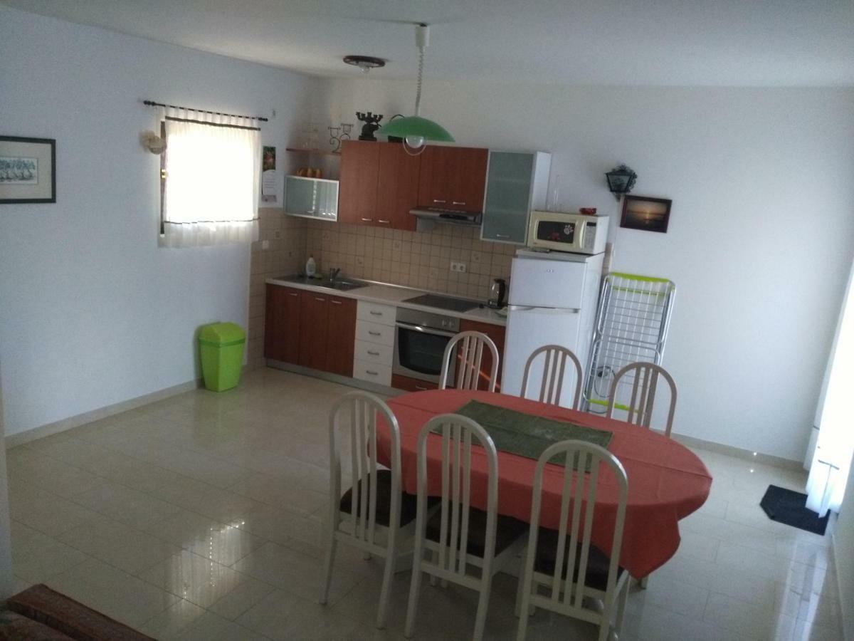 Apartments Mareta Раб Екстериор снимка